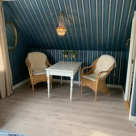 Homestay Henne Strand Bed And Breakfast *