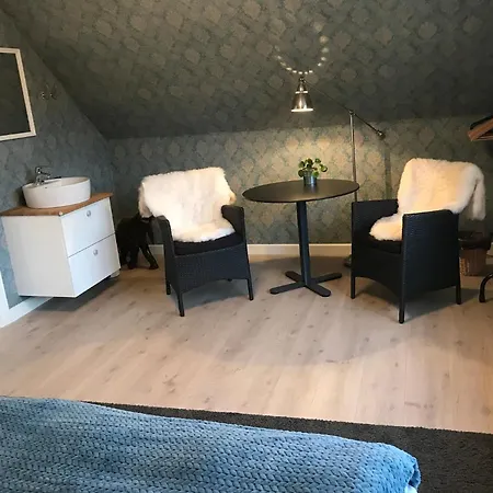Homestay Henne Strand Bed And Breakfast